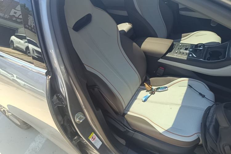 Used BYD Qin PLUS 2023 Champion Edition DM-i 55KM Superior Model Right Front Seat