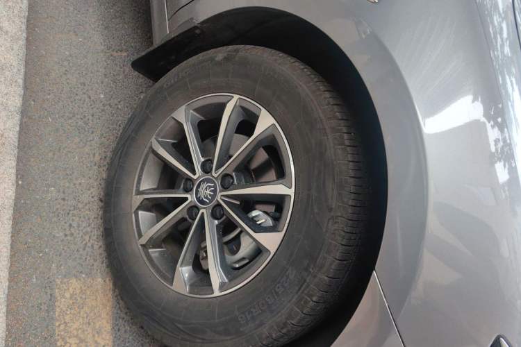 Used BYD Qin PLUS 2023 Champion Edition DM-i 55KM Leading Model Right Front Wheel Hub