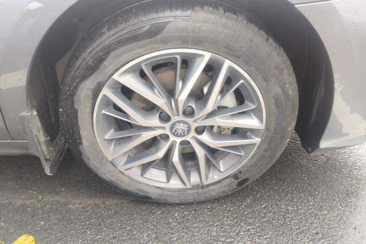 Used BYD Qin PLUS 2023 Champion Edition DM-i 120KM Leading Model Right Front Wheel Hub