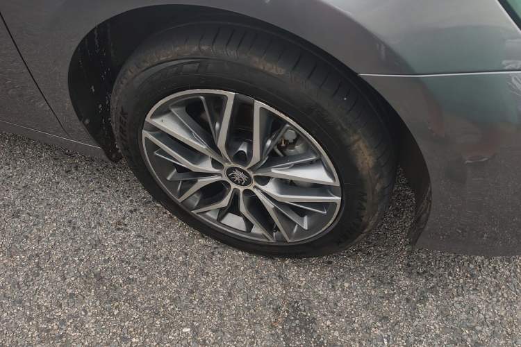 Used BYD Qin PLUS 2023 Champion Edition DM-i 120KM Leading Model Right Front Wheel Hub