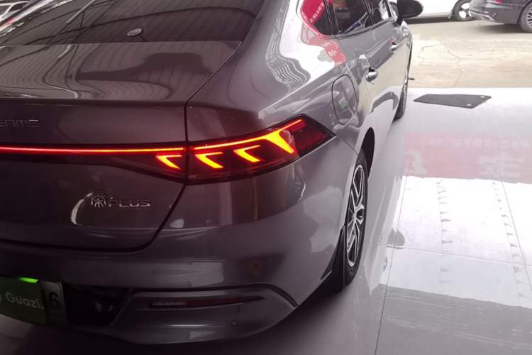 Used BYD Qin PLUS 2023 Champion Edition EV 420KM Leading Model Right Rear Taillight