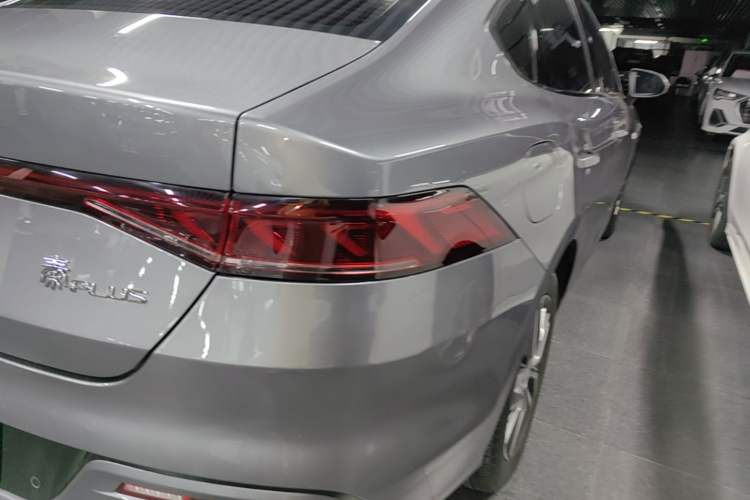 Used BYD Qin PLUS 2023 Champion Edition EV 420KM Superior Model Right Rear Taillight
