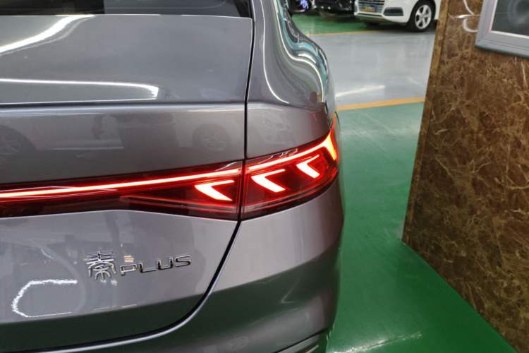 Used BYD Qin PLUS 2023 Champion Edition DM-i 55KM Leading Model Right Rear Taillight