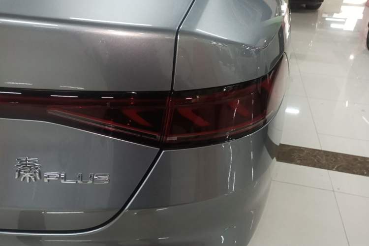 Used BYD Qin PLUS 2023 Champion Edition DM-i 120KM Excellence Model Right Rear Taillight