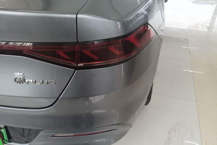 Used BYD Qin PLUS 2023 Champion Edition DM-i 55KM Leading Model Right Rear Taillight