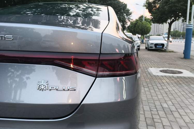 Used BYD Qin PLUS 2023 Champion Edition DM-i 55KM Leading Model Right Rear Taillight