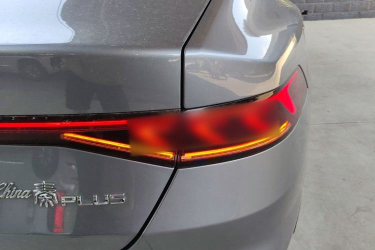 Used BYD Qin PLUS 2023 Champion Edition DM-i 120KM Leading Model Right Rear Taillight