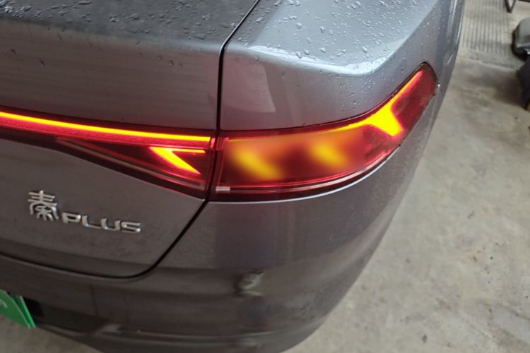 Used BYD Qin PLUS 2023 EV 510KM Travel Edition Right Rear Taillight