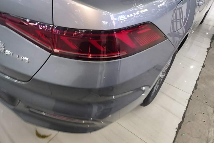 Used BYD Qin PLUS 2023 Champion Edition DM-i 55KM Leading Model Right Rear Taillight