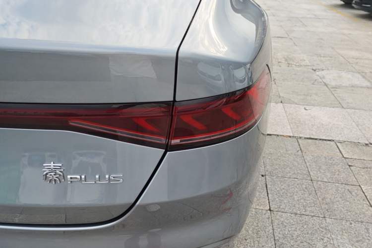 Used BYD Qin PLUS 2023 Champion Edition DM-i 55KM Leading Model Right Rear Taillight