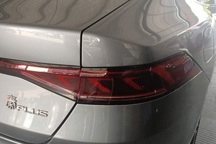 Used BYD Qin PLUS 2023 Champion Edition DM-i 120KM Excellence Model Right Rear Taillight