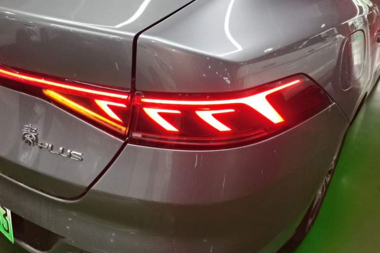 Used BYD Qin PLUS 2023 Champion Edition DM-i 55KM Superior Model Right Rear Taillight