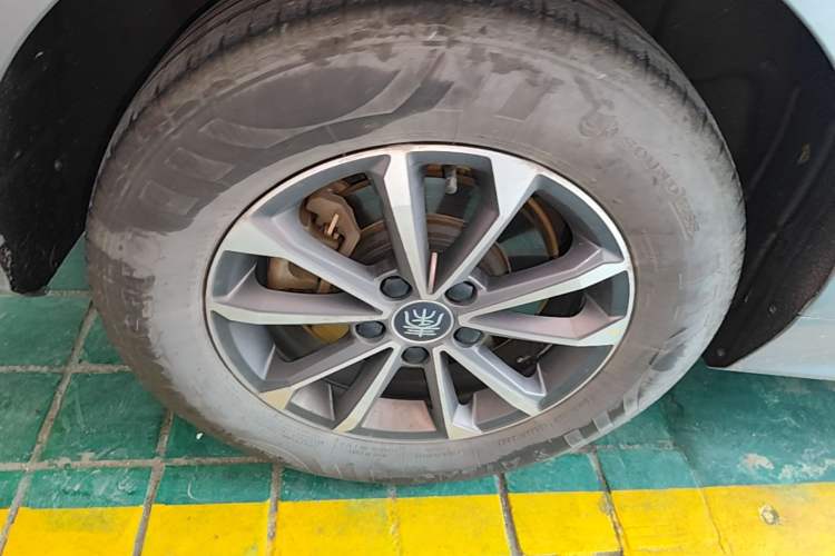 Used BYD Qin PLUS 2023 Champion Edition DM-i 55KM Leading Model Right Rear Wheel Hub