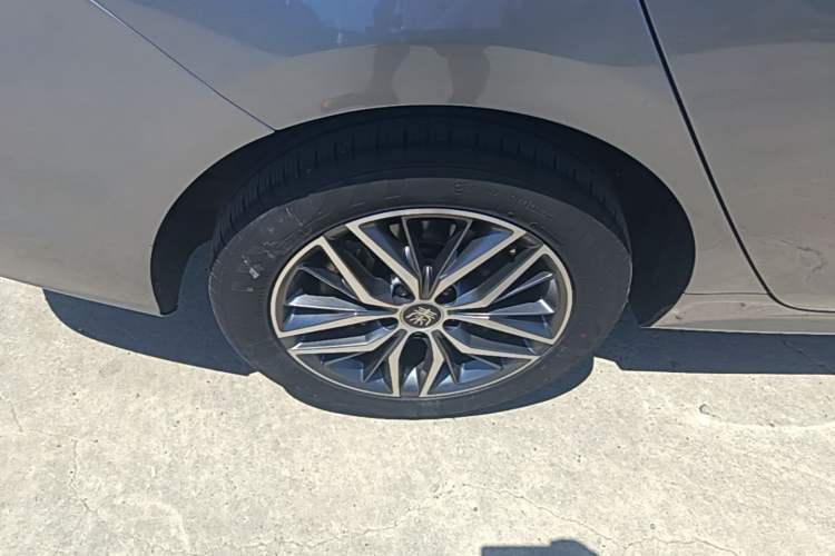 Used BYD Qin PLUS 2023 Champion Edition DM-i 120KM Leading Model Right Rear Wheel Hub