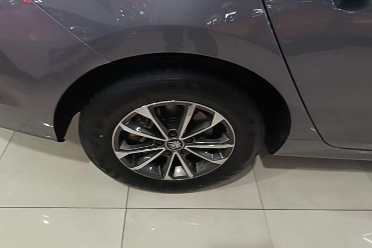 Used BYD Qin PLUS 2023 Champion Edition DM-i 55KM Leading Model Right Rear Wheel Hub