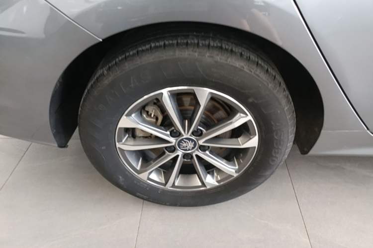 Used BYD Qin PLUS 2023 Champion Edition DM-i 55KM Leading Model Right Rear Wheel Hub
