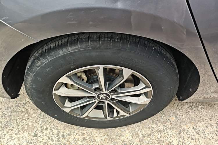 Used BYD Qin PLUS 2023 Champion Edition DM-i 55KM Leading Model Right Rear Wheel Hub