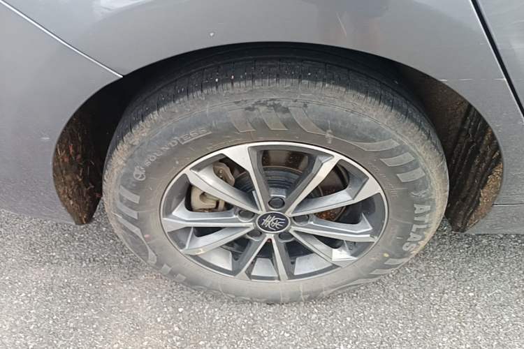 Used BYD Qin PLUS 2023 Champion Edition DM-i 55KM Leading Model Right Rear Wheel Hub