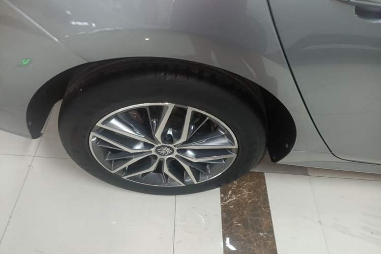 Used BYD Qin PLUS 2023 Champion Edition DM-i 120KM Excellence Model Right Rear Wheel Hub