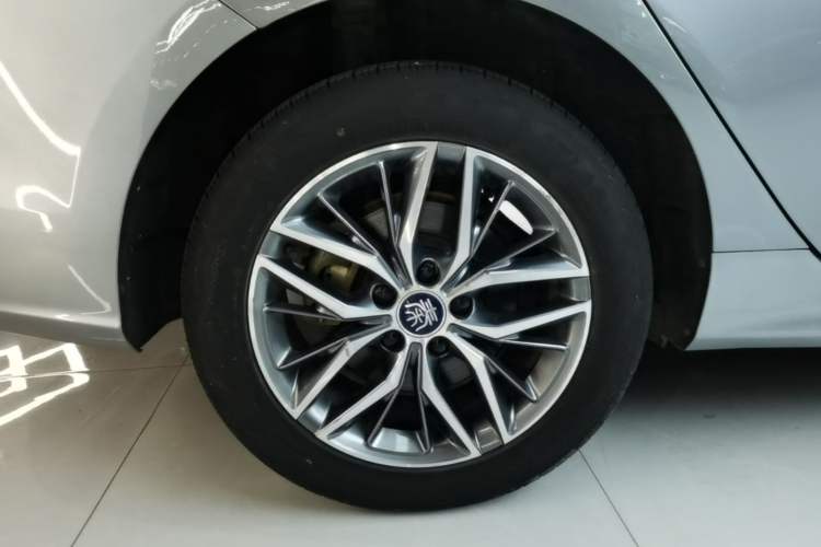 Used BYD Qin PLUS 2023 Champion Edition DM-i 120KM Leading Model Right Rear Wheel Hub