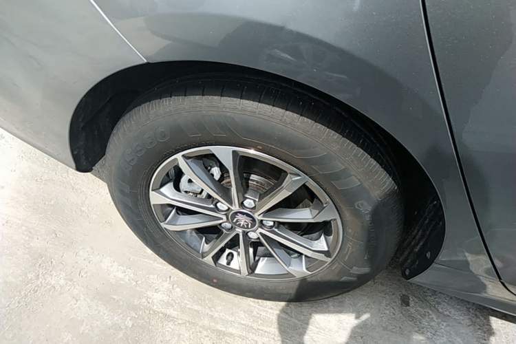 Used BYD Qin PLUS 2023 Champion Edition DM-i 55KM Leading Model Right Rear Wheel Hub