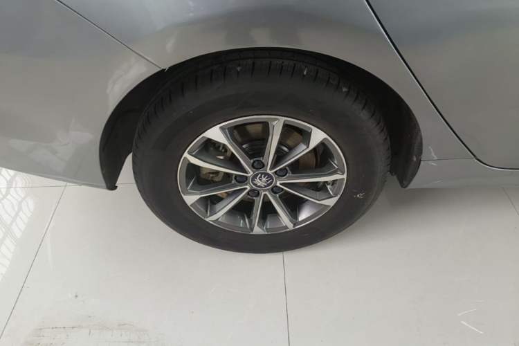 Used BYD Qin PLUS 2023 Champion Edition DM-i 55KM Leading Model Right Rear Wheel Hub