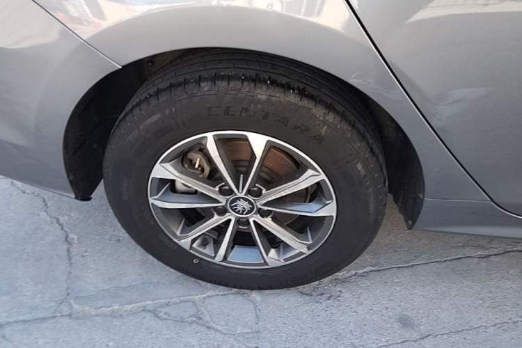 Used BYD Qin PLUS 2023 Champion Edition DM-i 55KM Leading Model Right Rear Wheel Hub