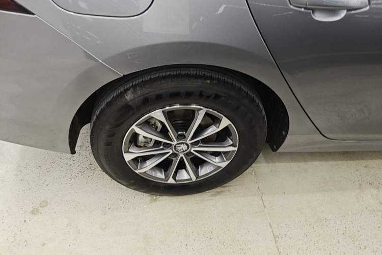 Used BYD Qin PLUS 2023 Champion Edition DM-i 55KM Leading Model Right Rear Wheel Hub