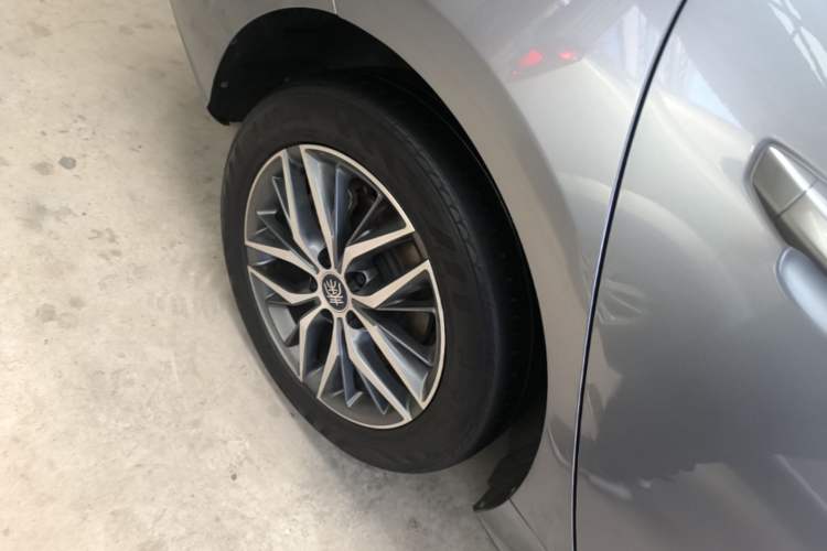 Used BYD Qin PLUS 2023 Champion Edition DM-i 120KM Excellence Model Right Rear Wheel Hub