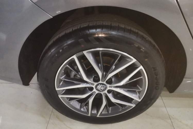 Used BYD Qin PLUS 2023 Champion Edition DM-i 120KM Leading Model Right Rear Wheel Hub