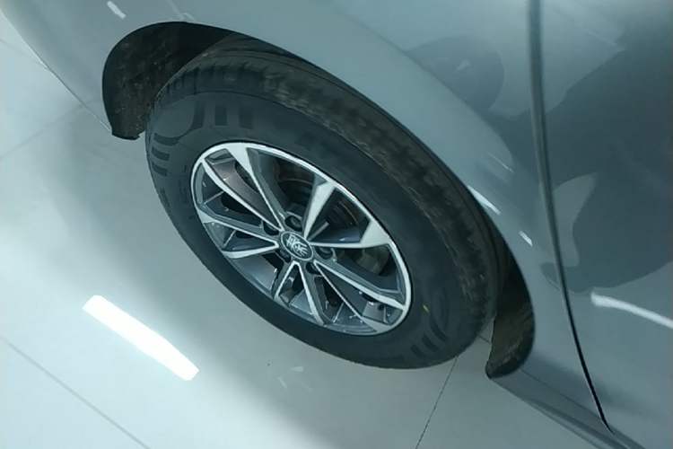 Used BYD Qin PLUS 2023 Champion Edition DM-i 55KM Leading Model Right Rear Wheel Hub