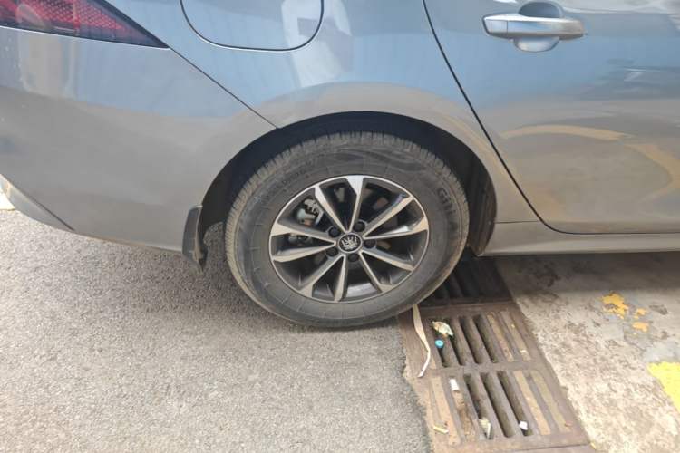 Used BYD Qin PLUS 2023 Champion Edition DM-i 55KM Leading Model Right Rear Wheel Hub