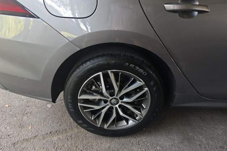 Used BYD Qin PLUS 2023 Champion Edition DM-i 55KM Superior Model Right Rear Wheel Hub