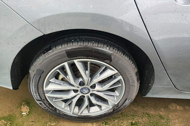 Used BYD Qin PLUS 2023 Champion Edition DM-i 55KM Superior Model Right Rear Wheel Hub