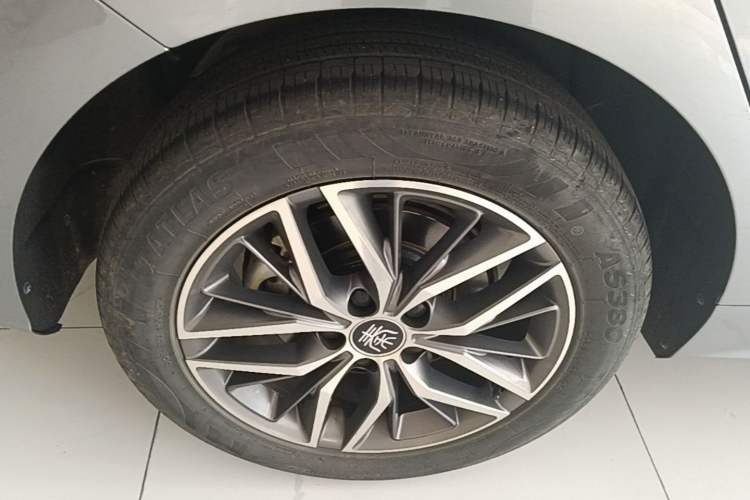Used BYD Qin PLUS 2023 Champion Edition DM-i 120KM Leading Model Right Rear Wheel Hub