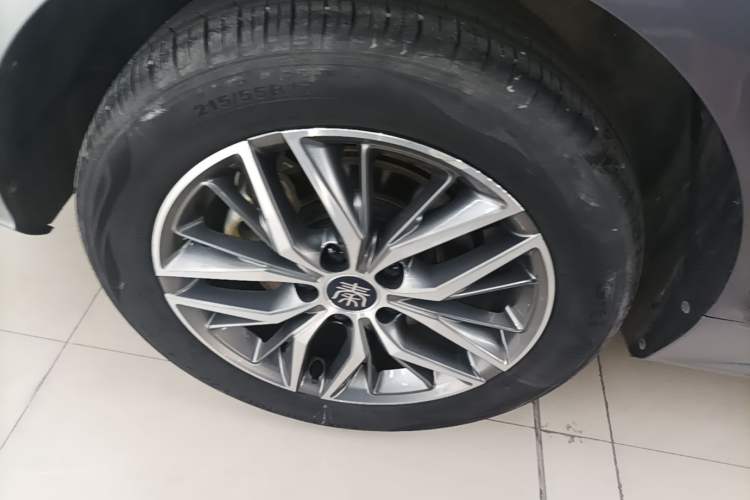 Used BYD Qin PLUS 2023 Champion Edition DM-i 120KM Leading Model Right Rear Wheel Hub