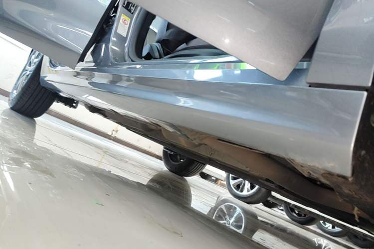 Used BYD Qin PLUS 2023 Champion Edition DM-i 55KM Superior Model Right Side Sill