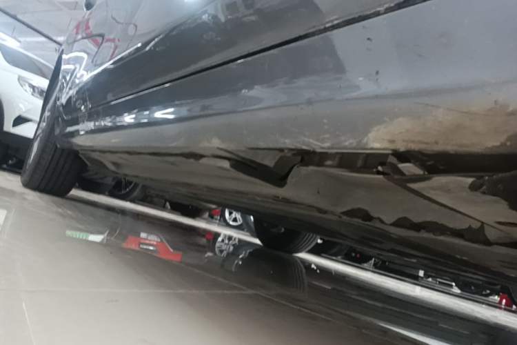 Used BYD Qin PLUS 2023 Champion Edition EV 420KM Superior Model Right Side Sill
