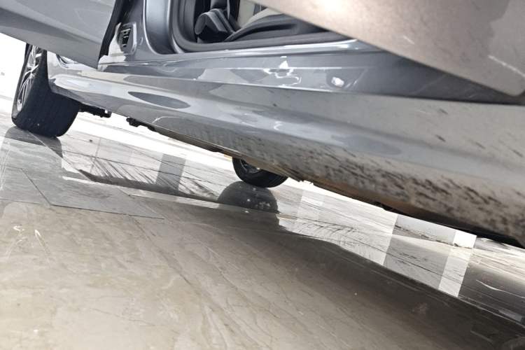 Used BYD Qin PLUS 2023 Champion Edition DM-i 120KM Leading Model Right Side Sill