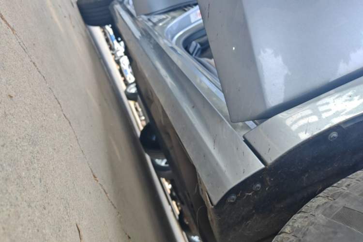 Used BYD Qin PLUS 2023 Champion Edition DM-i 55KM Leading Model Right Side Sill