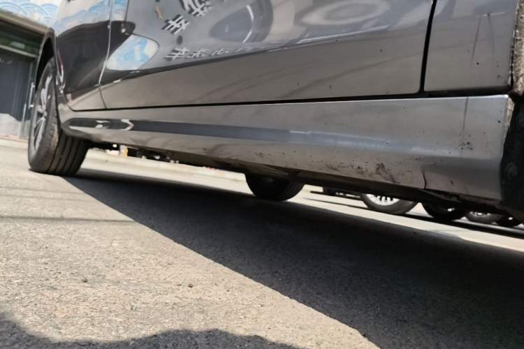 Used BYD Qin PLUS 2023 Champion Edition DM-i 55KM Leading Model Right Side Sill