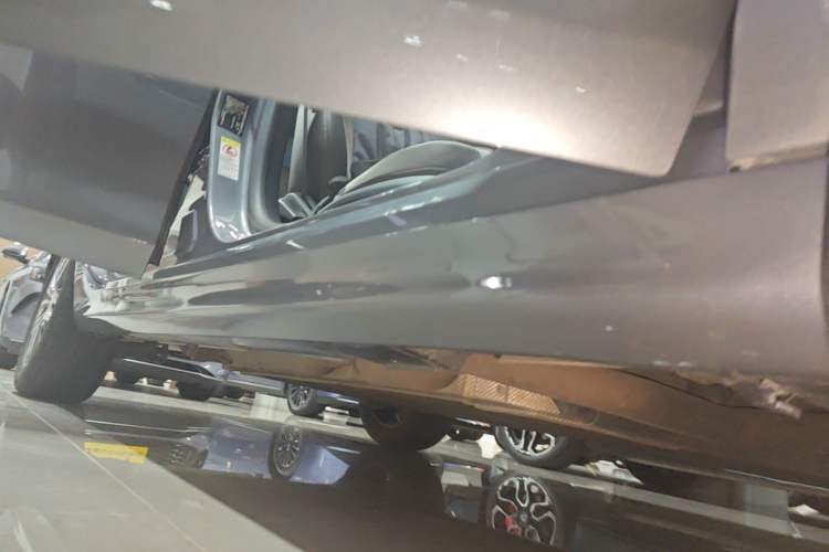 Used BYD Qin PLUS 2023 Champion Edition DM-i 120KM Beyond Model Right Side Sill