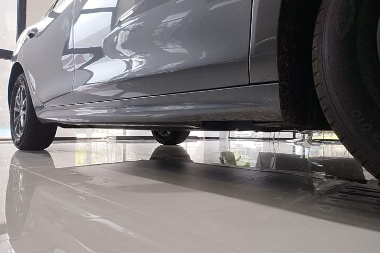 Used BYD Qin PLUS 2023 EV 510KM Travel Edition Right Side Sill