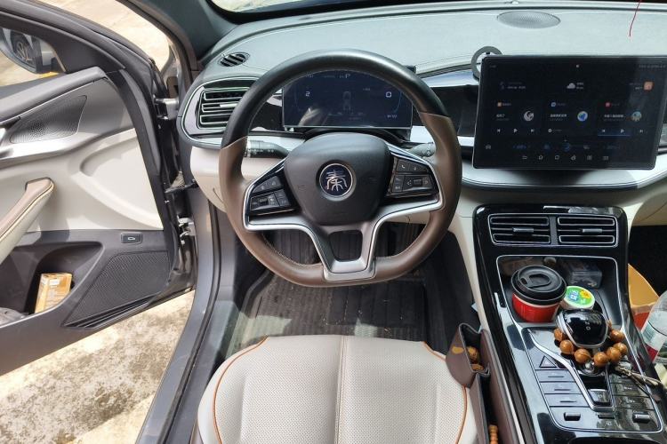 Used BYD Qin PLUS 2023 Champion Edition DM-i 120KM Excellence Model Steering Wheel