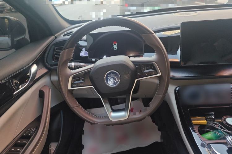 Used BYD Qin PLUS 2023 Champion Edition DM-i 55KM Leading Model Steering Wheel