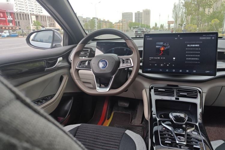 Used BYD Qin PLUS 2023 Champion Edition DM-i 120KM Leading Model Steering Wheel
