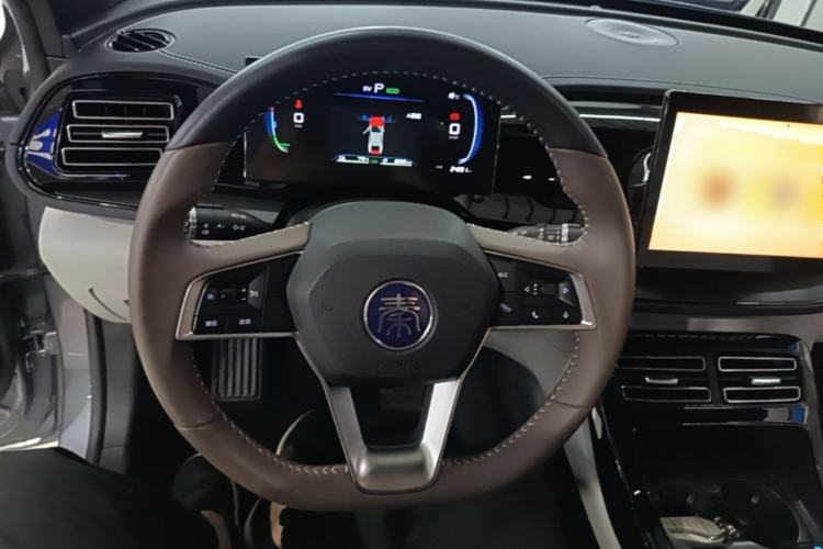 Used BYD Qin PLUS 2023 Champion Edition DM-i 55KM Leading Model Steering Wheel