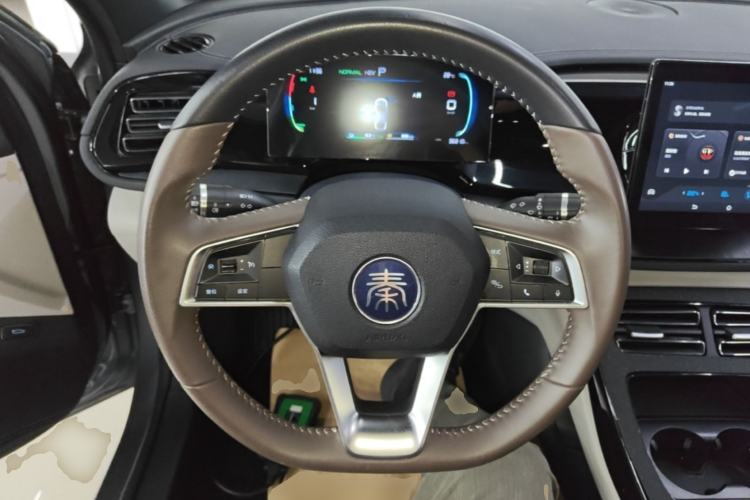 Used BYD Qin PLUS 2023 Champion Edition DM-i 55KM Leading Model Steering Wheel