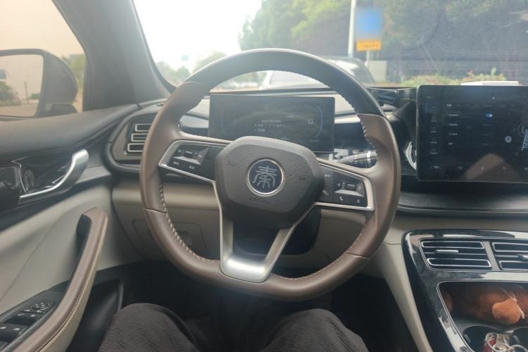 Used BYD Qin PLUS 2023 Champion Edition DM-i 55KM Leading Model Steering Wheel