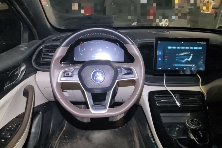 Used BYD Qin PLUS 2023 Champion Edition DM-i 55KM Leading Model Steering Wheel